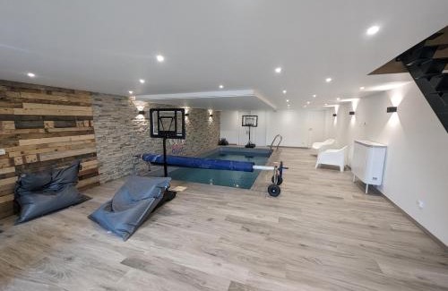 Curel Maison | CHEZ ANITA