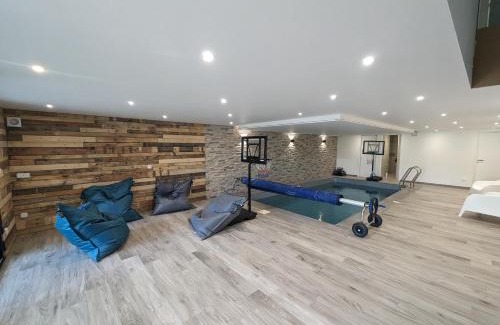 Curel Maison | CHEZ ANITA