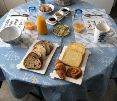Doue-la-Fontaine Lit Et Petit-Déjeuner | « Chez Annie »