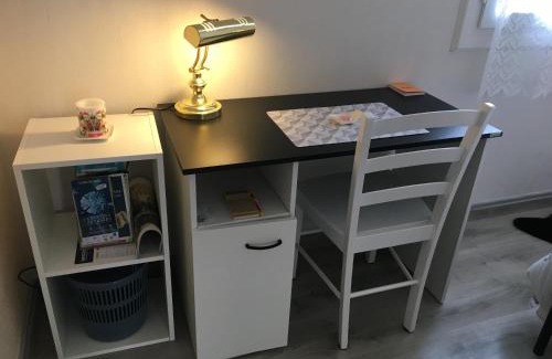 Doue-la-Fontaine Lit Et Petit-Déjeuner | « Chez Annie »