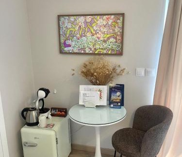 Saint-Cyr-les-Champagnes Maison | Chez Délicia chambre d'hôte