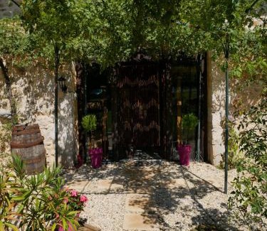 Montbron Maison | chez daisy