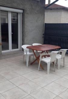 Brezins Appartement | Chez Emile