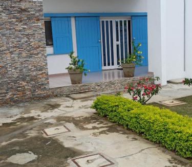 Abomey-Calavi Appartement | Chez Fèmi, route des pêches