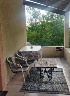 Le Montat Appartement | Chez Fanny - Les Tuileries - Gîte 1-4 pers. avec jardin privatif - proche Cahors