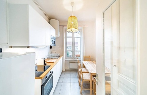 Montchat Appartement | Chez Florence- cosy 2 pers-métro Grange Blanche