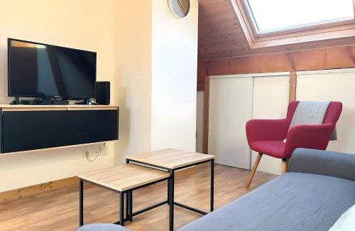 Saint-Pierre-d'Albigny Appartement | Chez Fred 202 - Parking Wifi Balcon