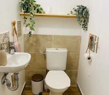Perouges Maison | Chez Gabriel et Sophie