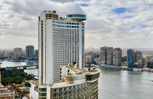 Downtown Cairo Appartement | Chez Haytham At Four Seasons Residential Suite/Private Terrace & Nile Views