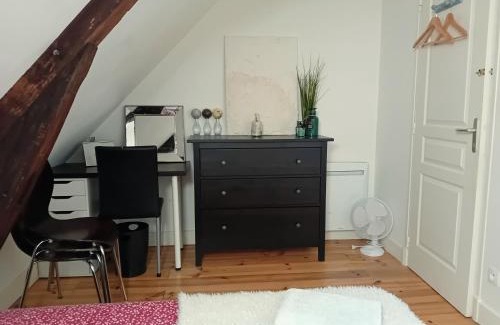 Montlouis-sur-Loire Maison | CHEZ ISA chambre chez l'habitant Antoine