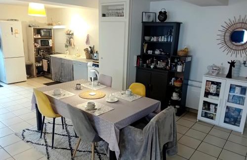 Montlouis-sur-Loire Maison | CHEZ ISA chambre chez l'habitant Antoine