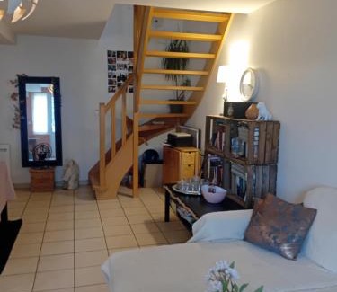Montlouis-sur-Loire Maison | CHEZ ISA chambre chez l'habitant Antoine