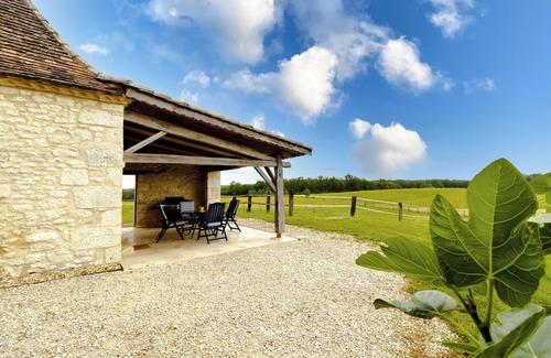 Bouniagues Maison | Chez Jacquou - Charme Authentique et Confort Moderne avec Piscine Privée au Cœur du Périgord