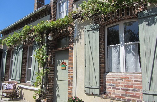 Fontaine-Fourches Maison | Gîte de Charme dans la campagne française