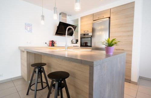 Leon Blum - Bon Coin Appartement | Chez Léon - Métro, Bus, Garage Double, 6 Personnes