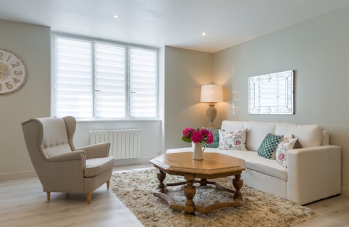 Passenans Maison | "Chez la Tante Louise" appartement privé de charme