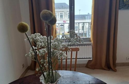 Chatellerault Appartement | Chez Line, Face à la gare