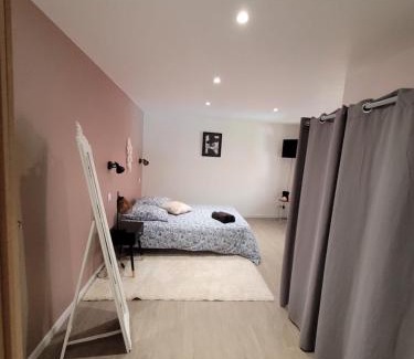 Onet-le-Chateau Appartement | Chez LouLou, cocon paisible