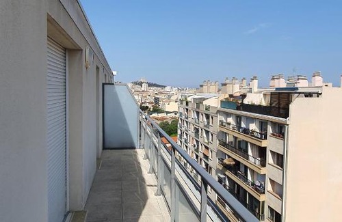 Baille Appartement | "Chez Marius" Appartement avec terrasse pour 4 personnes à Marseille