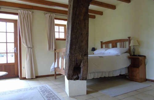 Varaignes Cottage | Chez Marot est un gîte d'une chambre très confortable et lumineux.