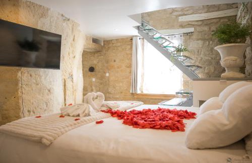 Les Patis Appartement | Chez Millouz - Triplex semi-troglodyte