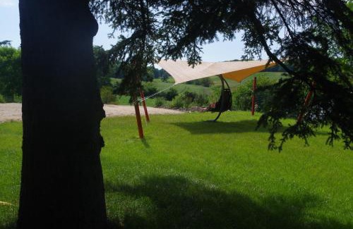 Caillavet Autre | CHEZ MITCH EN CAMPING CAR et grand espace extérieur