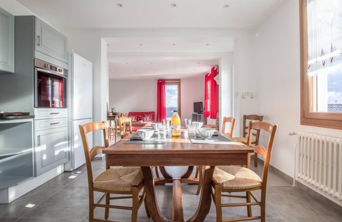 Outrechaise Maison | CHEZ NICOLE ET ALAIN