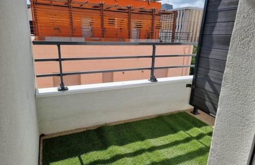 Chateaudun-Bannier Appartement | Chez Sara et Joan : T2 hypercentre, cosy proximité gare