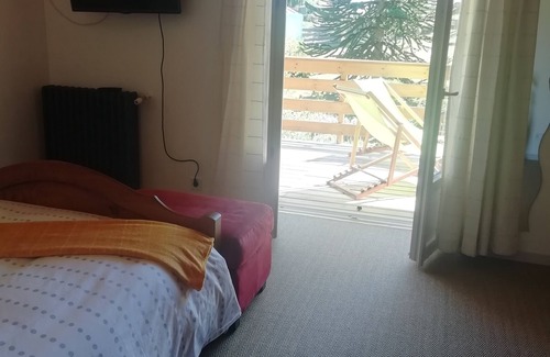 Monistrol-sur-Loire Lit Et Petit-Déjeuner | Chez Sophie et Gilles, une parenthèse verdoyante et cosy