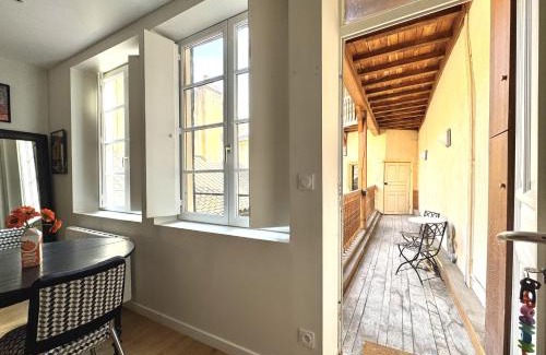 Chalon-sur-Saone Appartement | Chez Ysa Coeur de Chalon Calme et lumineux