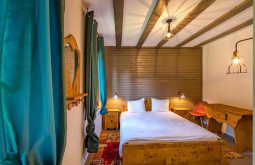 Predeal Cabine | Chiba