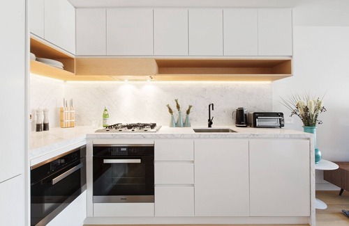 Malvern Appartement | Chic 1-Bed with a Sleek Balcony near Shops