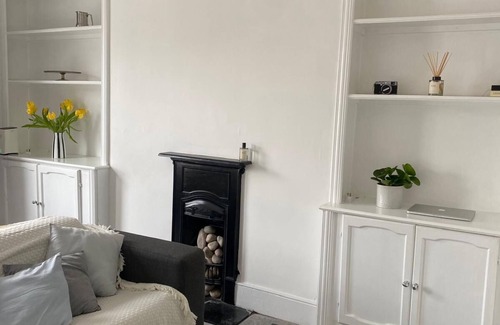 Parsons Green and Walham Appartement | Chic 1 bedroom apartment in brilliant Fulham with AC