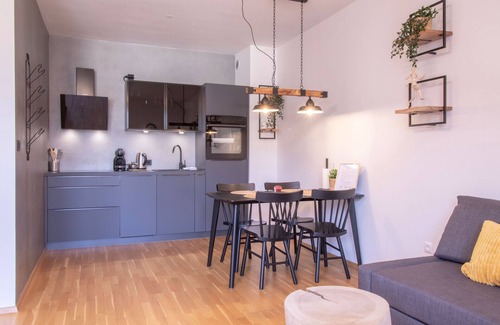 Bohinjska Bistrica Appartement | Chic 1-bedroom with WiFi and AC in charming Bohinj