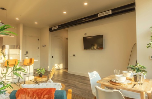 East Orange Appartement | Chic 1BR Apt w/WiFi + Parking, AC in lovely East Orange