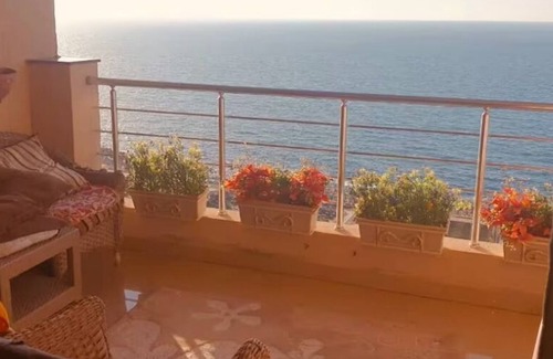 Ar-Raml 1 Appartement | Chic 2-bedroom apartment with WiFi, AC in charming Alexandria Governorate
