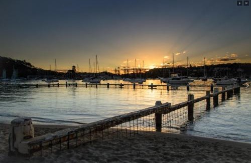 Clontarf Maison | Chic 2-Bed Cottage Minutes from Clontarf Beach