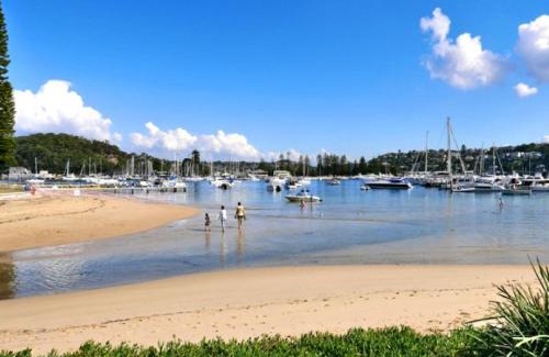 Clontarf Maison | Chic 2-Bed Cottage Minutes from Clontarf Beach
