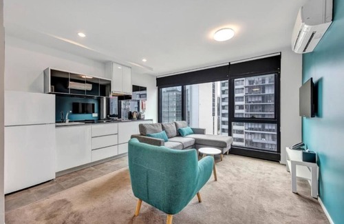 Melbourne Central Business District Appartement | Chic 2 Bedroom Apartment at Beckett Street Melbourne CBD