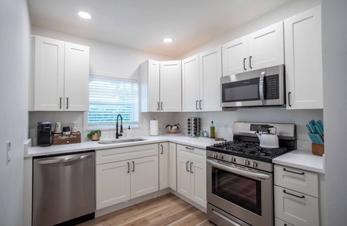 Mount Washington Maison | Chic 2BR Luxury Urban Retreat