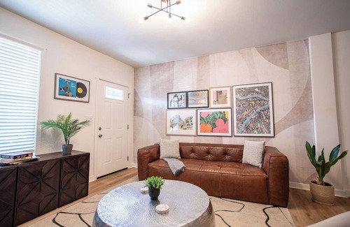 Mount Washington Maison | Chic 2BR Luxury Urban Retreat