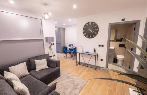West Finchley Appartement | Chic 2King BD Apt London with Ensuite & Pull Out Bed