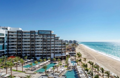 Puerto Juarez Station Balnéaire | Chic 3 Bedroom Loft with Private Rooftop & Jacuzzi; on Luxury Cancun Resort