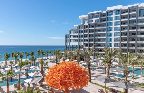 Puerto Juarez Station Balnéaire | Chic 3 Bedroom Loft with Private Rooftop & Jacuzzi; on Luxury Cancun Resort