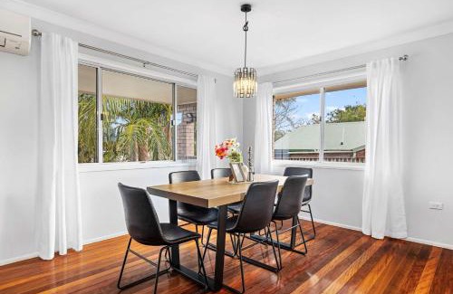 Rochedale South Maison | Chic 3BR Home with Pool in Rochedale South