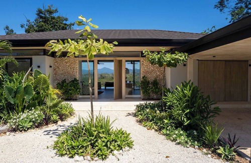 Santiago Maison | Chic 3BR Private Terrace & Nature Views