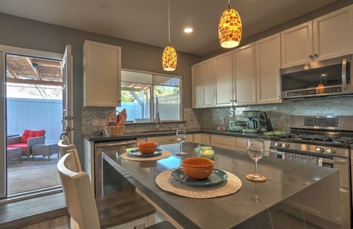 Mount Helix Maison | Chic and Cozy Luxury Private Guest House