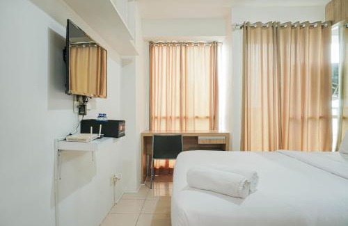 Kayu Putih Appartement | Chic and Cozy Studio at Tifolia Apartment By Travelio