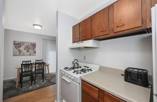 Mentor Appartement | Chic and Stylish 1-Bed Retreat for Traveling Professionals!