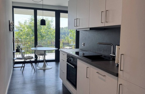 Attendorn Appartement | Chic apartment in a central location with a large balcony and views over the city